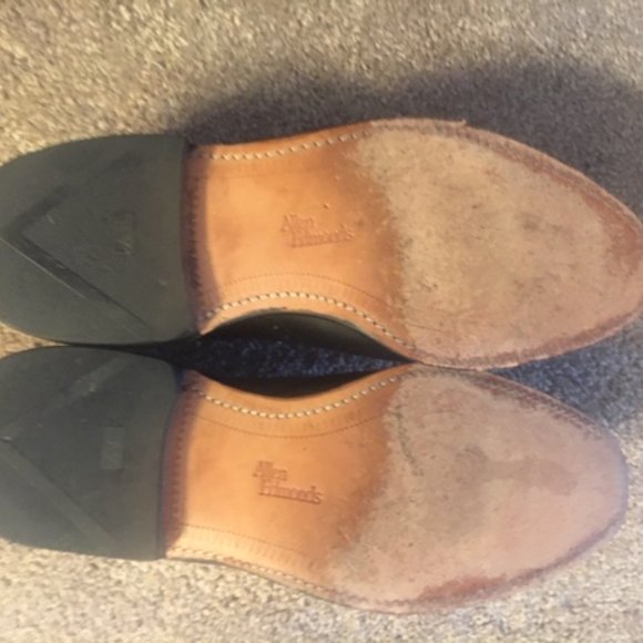 Allen Edmonds Black Men's Shoes EUC - Picture 5 of 7